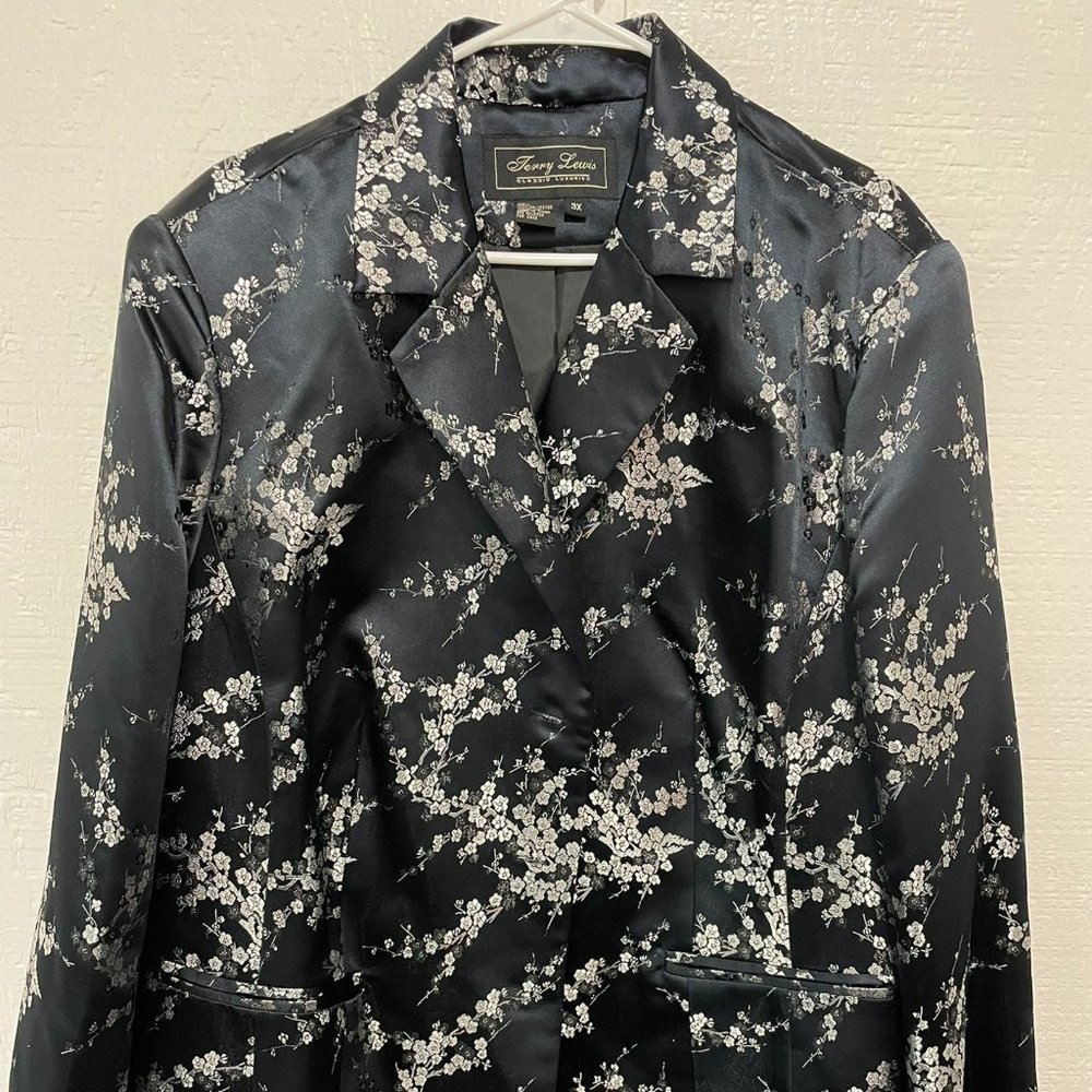 Women'sTerry Lewis Classic Luxuries Jacket | Color: Black Floral Design **RARE**